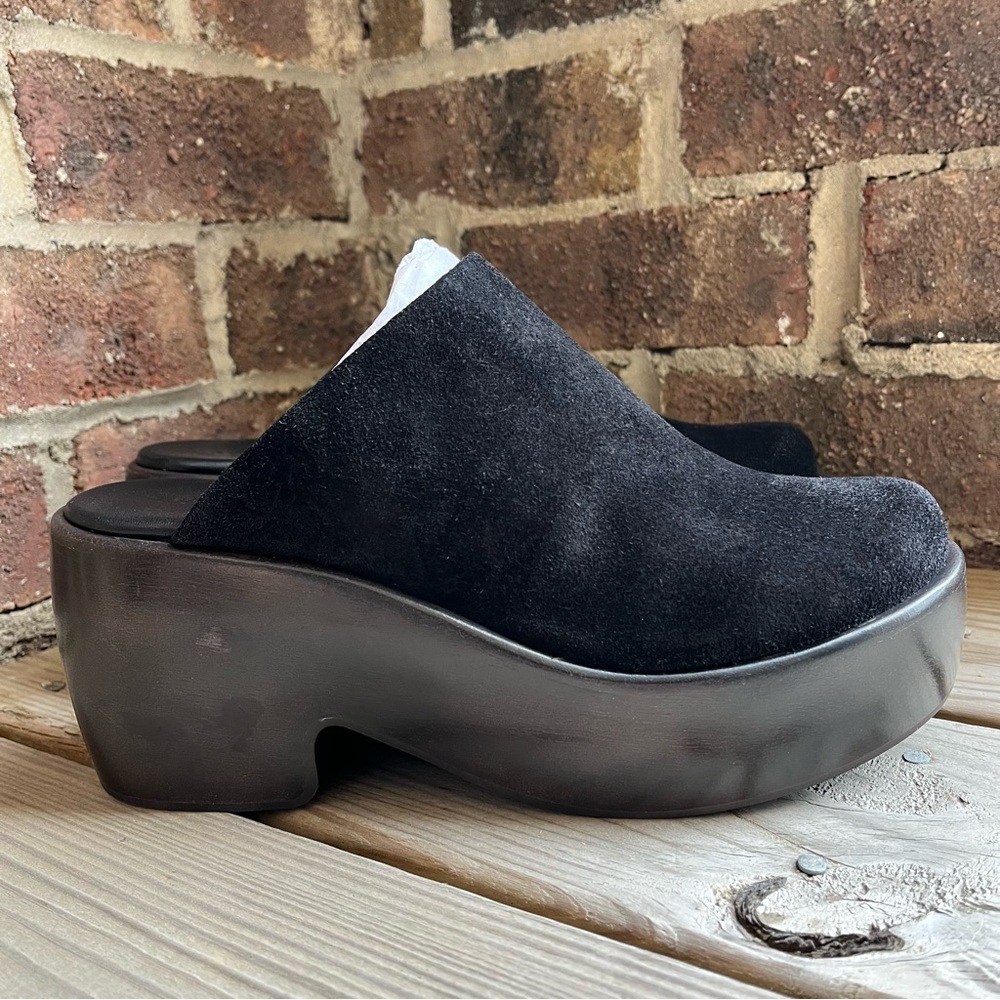 Women’s Black Suede Platform Clog Mule - Picture 10 of 12